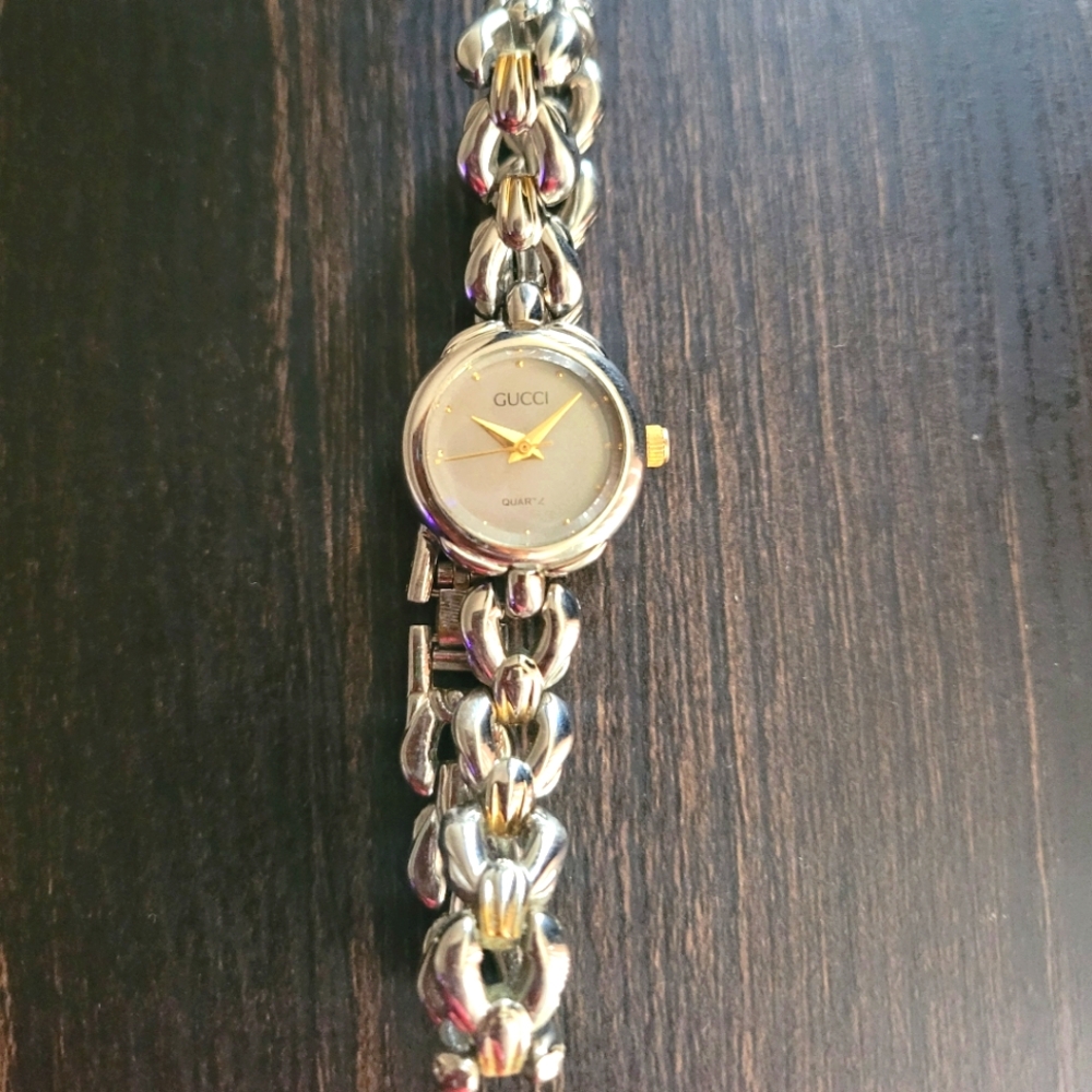 Vintage Gucci watch